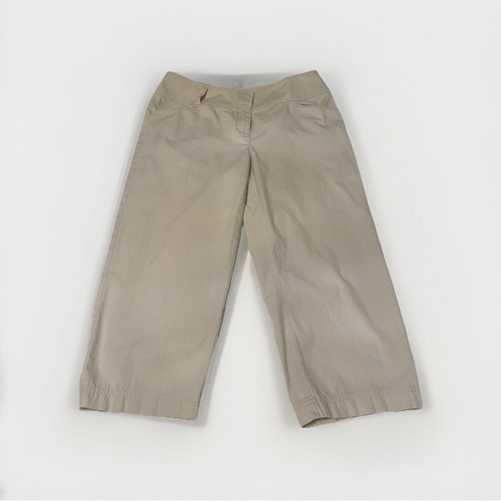 ✨3 for $30✨ CAbi | Oyster Capris | Faint Stripe | Sz 10 | Style #477 🕥